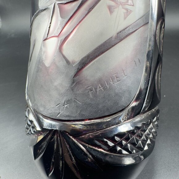 Vintage Amethyst Cut To Clear Glass Vase Portrait of Pope John Paul II Heavy VTG - Picture 5 of 16